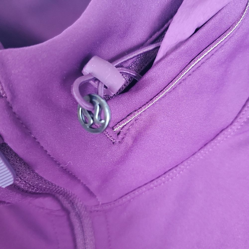 Lululemon Far and Free Jacket Marvel Size 4 - Picture 9 of 16